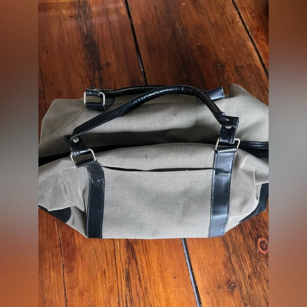 Elegant Black and Tan Men's Duffel Bag